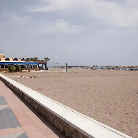 Estudio En Playamar شقة توريمولينوس